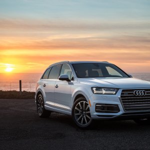 Large-2017-Audi-Q7-1187.jpg